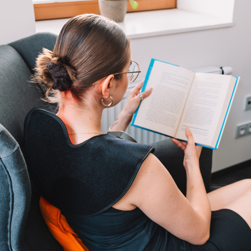 BLUETOUCH – light therapy for neck and nape