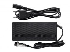 Príslušenstvo pre elektrokolobežku BLUETOUCH BT800/BT1600 - nabíjačka batérie