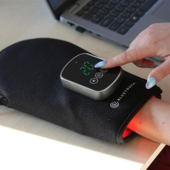 BLUETOUCH - světelná terapie pro ruce