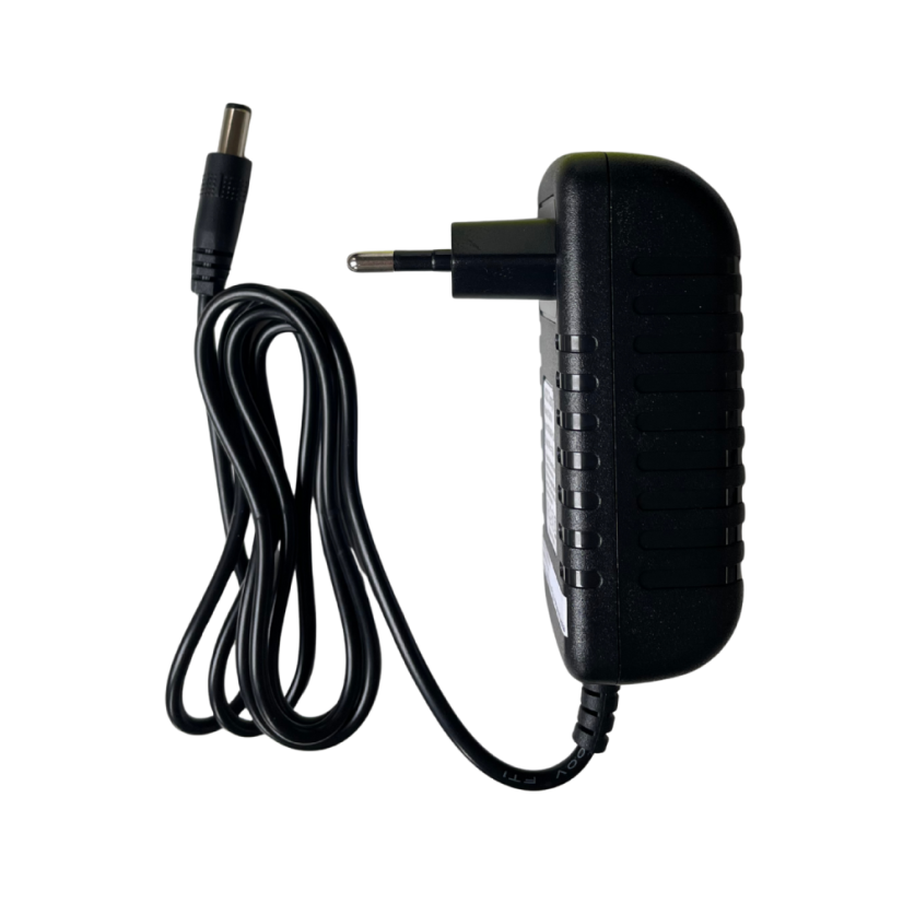 BLUETOUCH quad/farm jármű tartozék – töltő 24V/1A