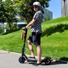 Electric Scooter BLUETOUCH BT250 COMFY; black-blue