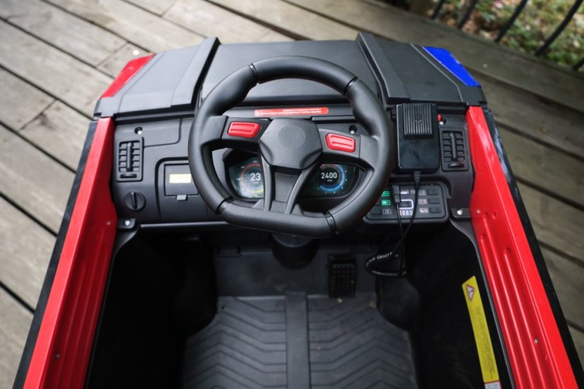 Children's electric fire truck with sprayer BLUETOUCH