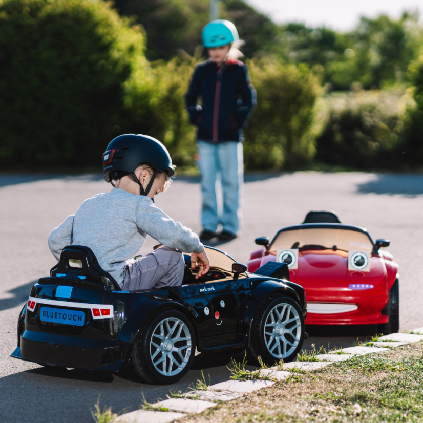 Children’s electric winking car BLUETOUCH – pink