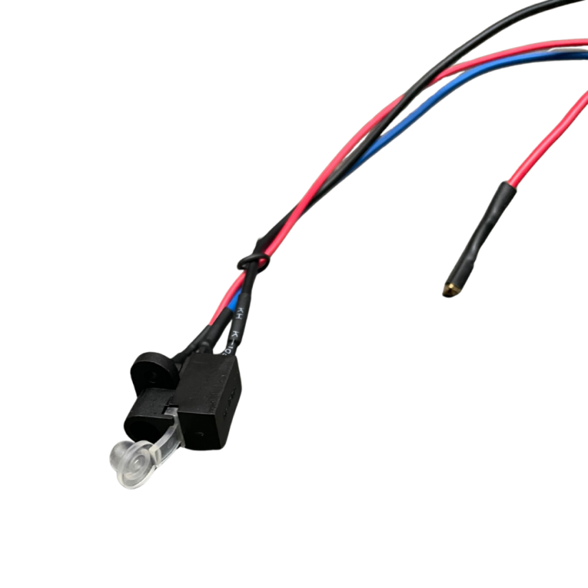 Diel pre štvorkolku BLUETOUCH – nabíjací konektor