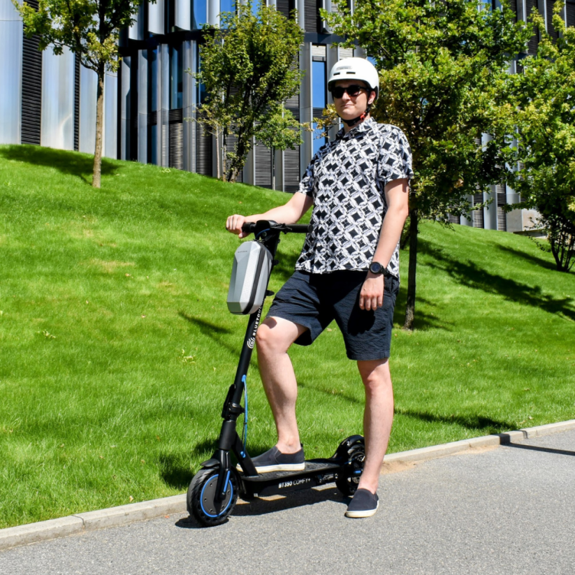 Elektromos roller BLUETOUCH BT350 COMFY+; fekete-kék