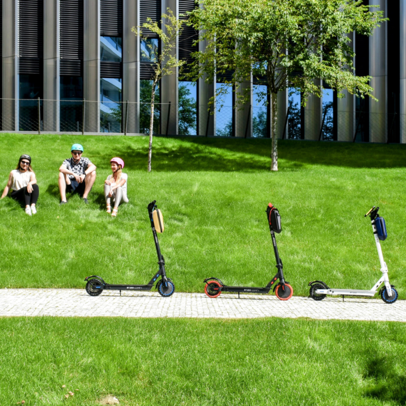 Electric Scooter BLUETOUCH BT250 COMFY; black-blue